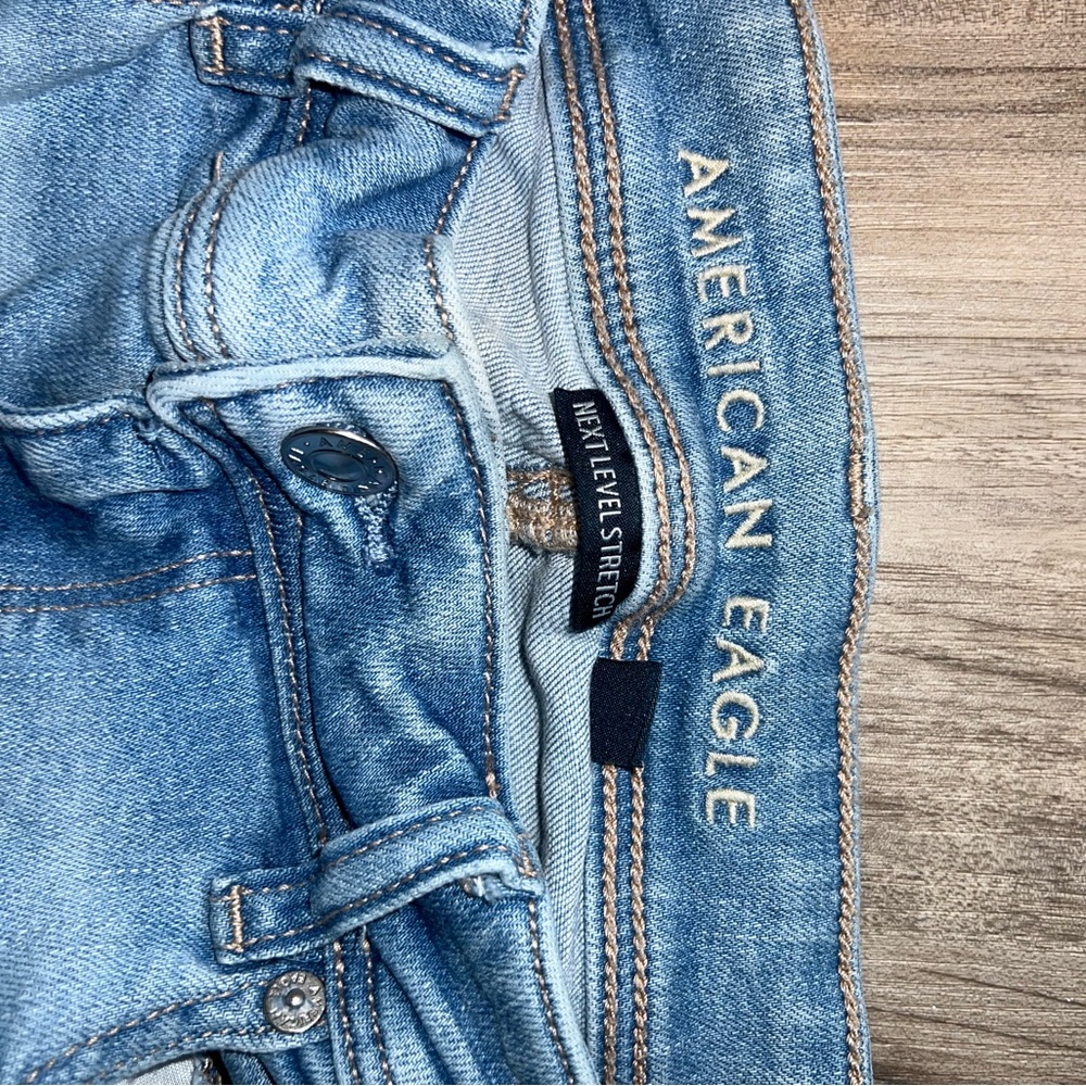 AE Stretch Low-Rise Kick Bootcut Jean - Picture 5 of 9